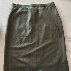 Club Monaco Olive Green Faux Leather Textured Women's Skirt size 8